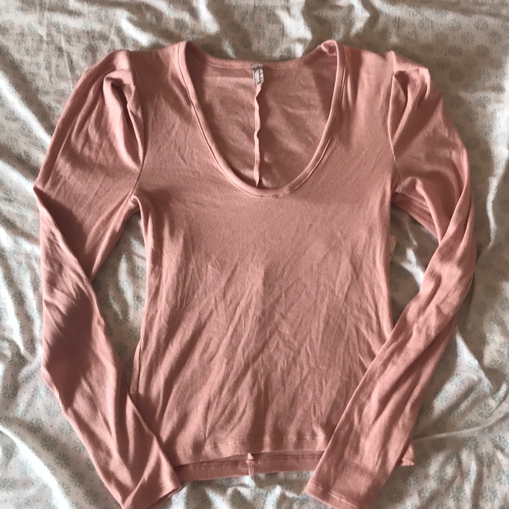 Pink puffer sleeve top
